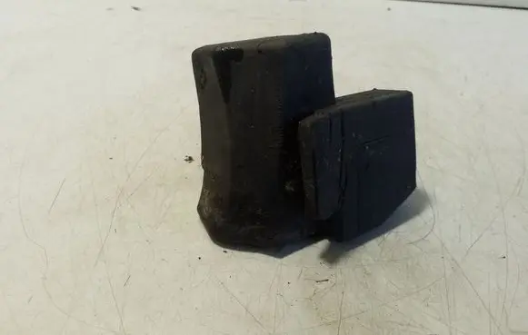 Audi Q5 SQ5 Fender foam support/seal 8R0863336A