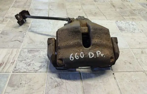 Seat Altea XL Front brake caliper