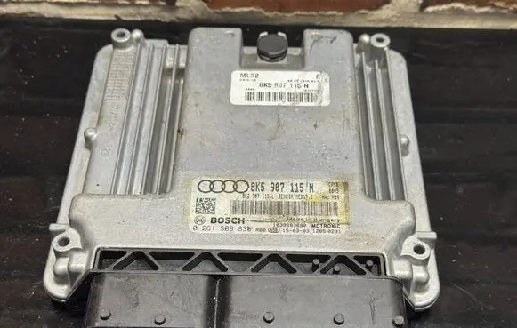 Audi A5 8T 8F Engine control unit/module ECU 8K5907115N 8K2907115L 0261S09835
