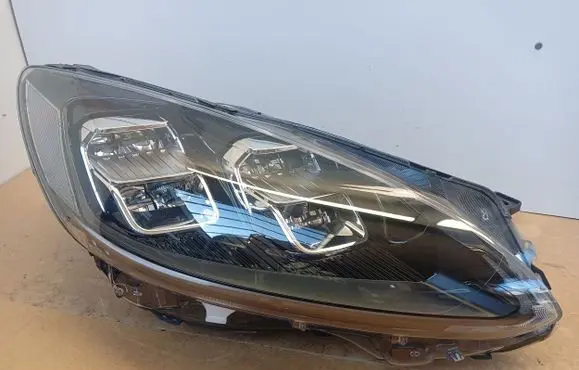 Ford Kuga III Headlight/headlamp L541844