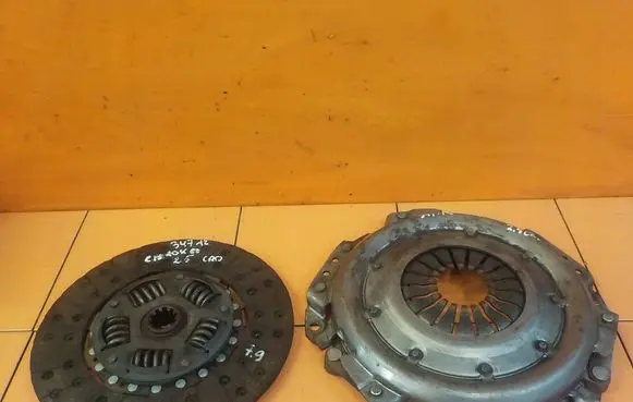 Jeep Cherokee III KJ Clutch set kit 327004610 SPRZEGLO