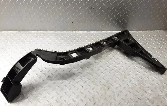 Volkswagen PASSAT B8 USA Rear bumper mounting bracket 561807394