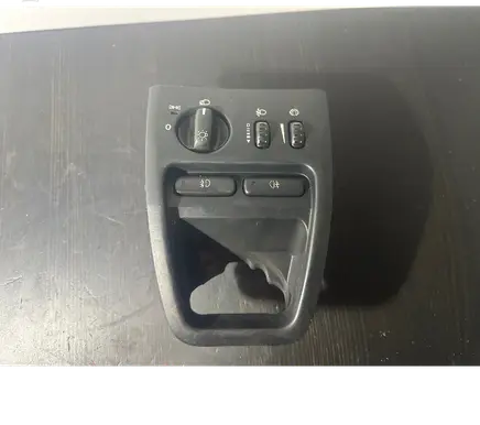 Volvo XC90 Light switch 8685452 MG442100190 04W43E05