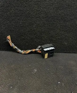 Volkswagen Touran I Sound system wiring loom 3b7035444