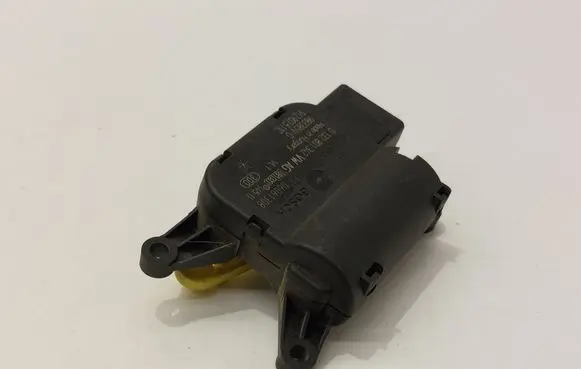 Volkswagen Caddy Air flap motor/actuator 1K2907511C