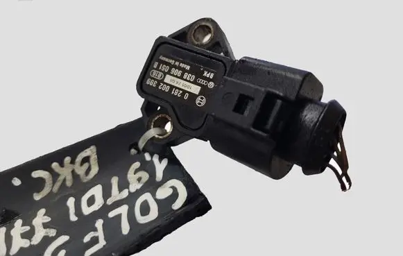 Volkswagen Golf V Air pressure sensor 0281002399
