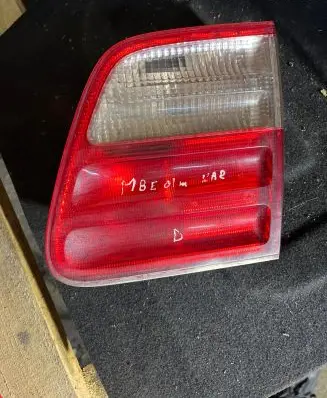 Mercedes-Benz E W210 Tailgate rear/tail lights A2108206064