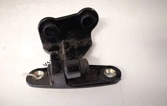 Mercedes-Benz E W212 Rear door lower hinge A047058