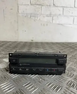 Volkswagen PASSAT B5 Climate control unit