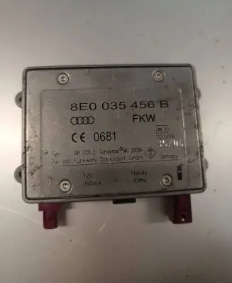 Audi Q7 4L Antenna control unit 8E0035456B 09103112