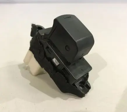 Subaru Outback Electric window control switch