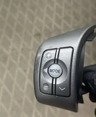 Toyota RAV 4 (XA30) Steering wheel buttons/switches 