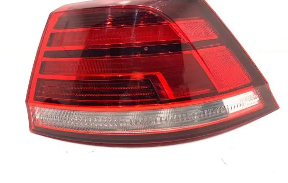 Volkswagen Golf VII Rear/tail lights 5G9945096E