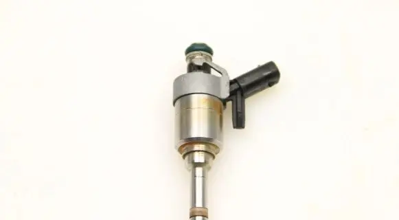 Audi A5 Fuel injector 06G906036L