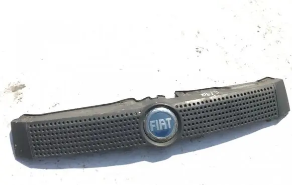 Fiat Panda II Front grill 735314236