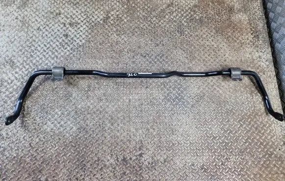 Volvo XC40 Rear anti-roll bar/sway bar 32221002