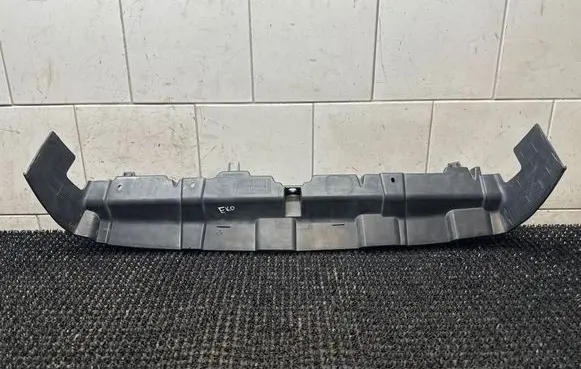 Ford Ecosport Intercooler air guide/duct channel CN15A001A04AA