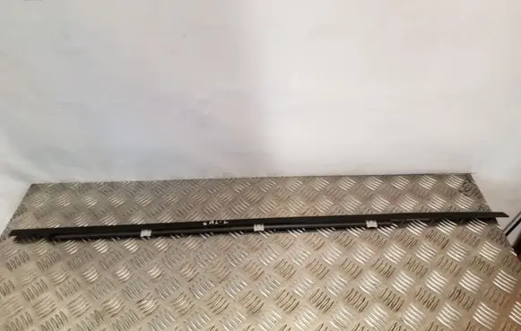 Nissan Primera Rear door glass trim molding