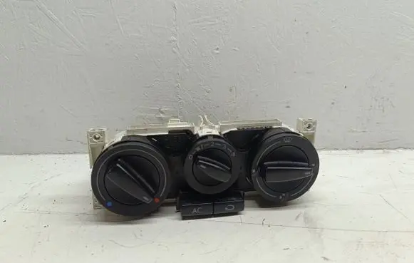 Volkswagen Golf IV Climate control unit 1J0820045F 901511210000 657837L11