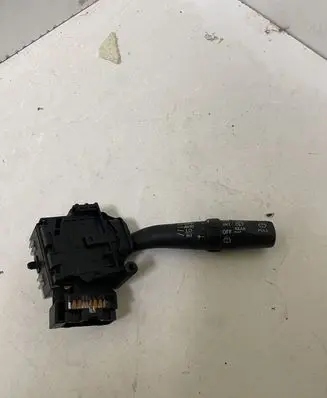 Toyota Corolla Verso E121 Wiper control stalk 8465205170