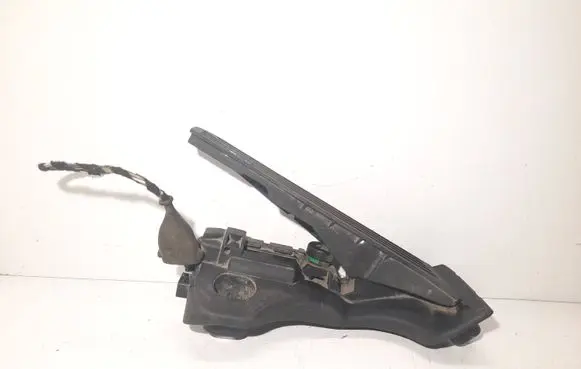 Volkswagen PASSAT B6 Accelerator throttle pedal 1K1723503AA