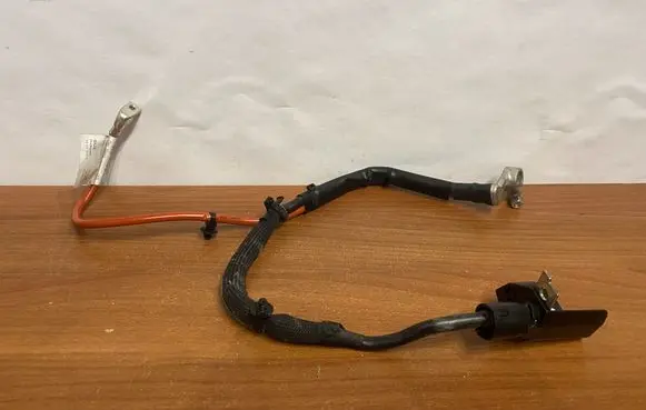 Volkswagen Touran III Positive cable (battery) 5QA971228G B105