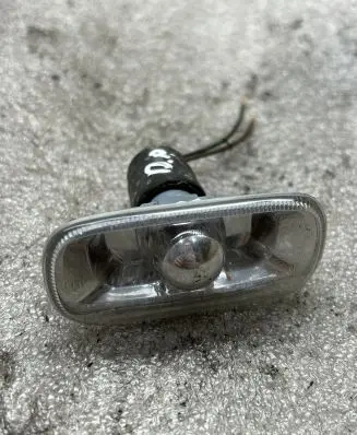 Audi A3 S3 8P Front fender indicator light 8E0949127