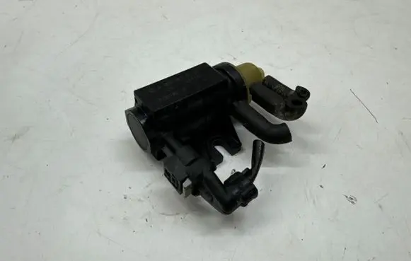 Mercedes-Benz SLK R172 Turbo solenoid valve A0091533128