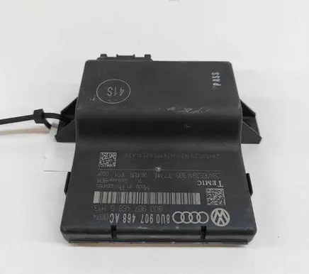 Audi Q3 8U Gateway control module 8U0907468G 8U0907468AC