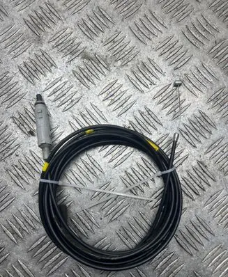 Toyota Land Cruiser (J120) Fuel cap flap release cable 