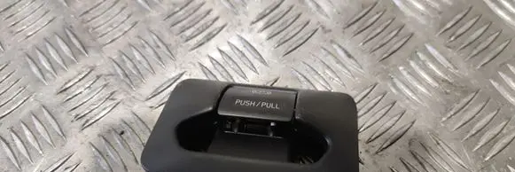 Volvo XC60 Hand parking brake switch 30773539