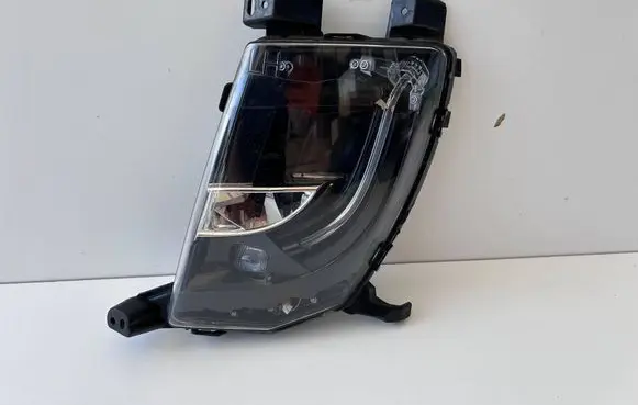 Tesla Model S Front fog light 00132701