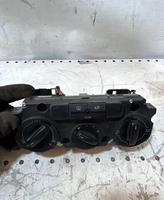 Volkswagen PASSAT B6 Climate control unit 1K0820047EF 5HB00871950