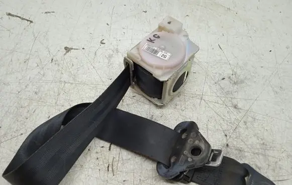 Citroen C4 I Picasso Rear seatbelt 9654437977