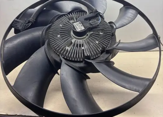 Land Rover Discovery 4 - LR4 Viscous fan clutch U2758001
