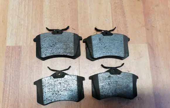 Renault Megane IV Brake pads (rear) 440605713R 7711769608 7711946173