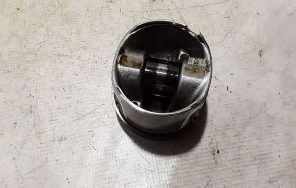 Renault Master III Piston with connecting rod 120A11789R
