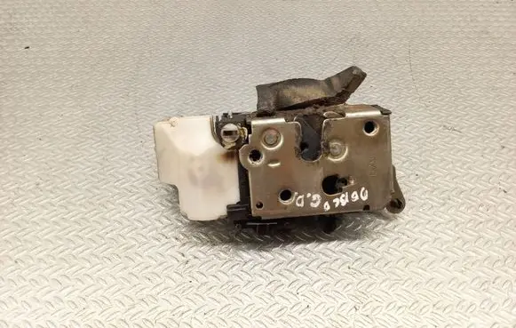 Fiat Doblo Sliding door lock 