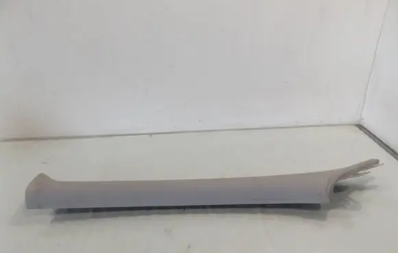 Hyundai i30 (B) pillar trim (top)