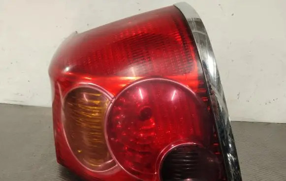 Toyota Avensis T250 Rear/tail lights