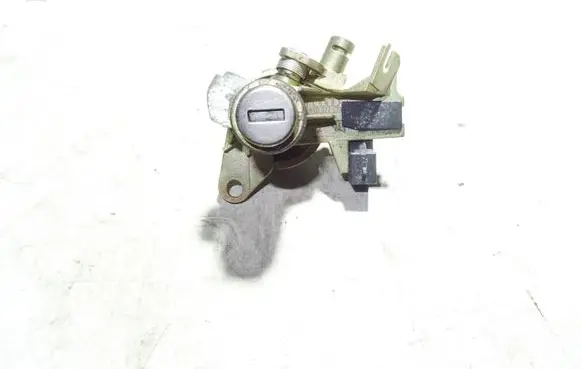 Audi A6 S6 C6 4F Tailgate exterior lock 8E0827573