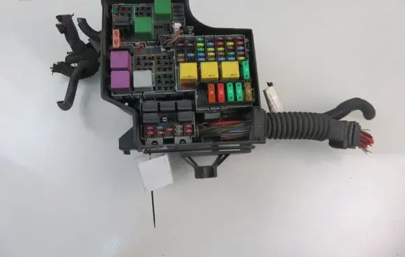 Opel Tigra B Fuse box set 