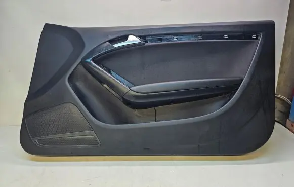 Audi A5 8T 8F Front door card panel trim 8T1867106