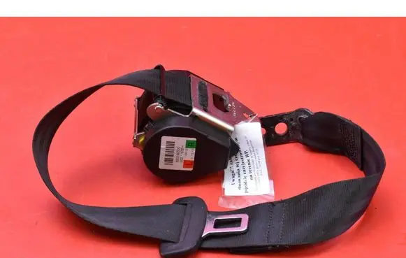 Skoda Octavia Mk3 (5E) Front seatbelt 620192500
