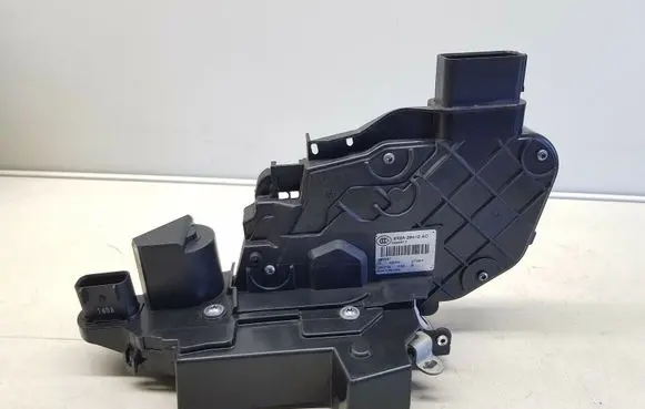 Jaguar XF X250 Rear door lock 8X2A26412AC nr5393