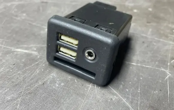 USB socket connector