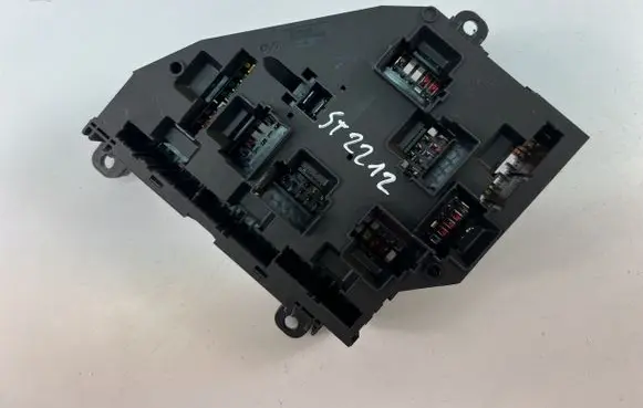 BMW 5 F10 F11 Fuse box set 9264923