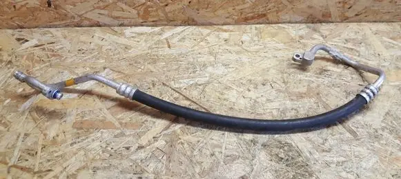 Hyundai i40 Air conditioning (A/C) pipe/hose E11000059