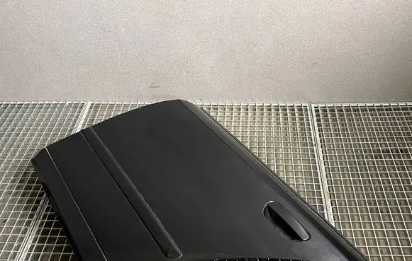 Rear door