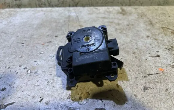 Cadillac CTS Air flap motor/actuator AW0638000020